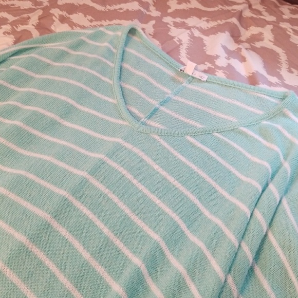 Slouchy O'Neill Sweater - Picture 2 of 5