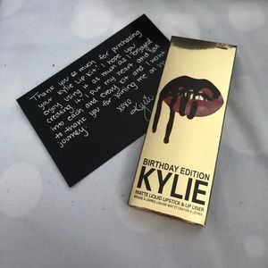 Birthday edition Kylie lipstick in Leo