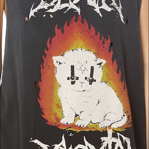 ISO of these UNIF Items!! Size XS-L - Picture 4 of 8