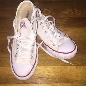 White all star converse