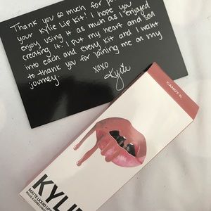 Kylie lipstick in candy K