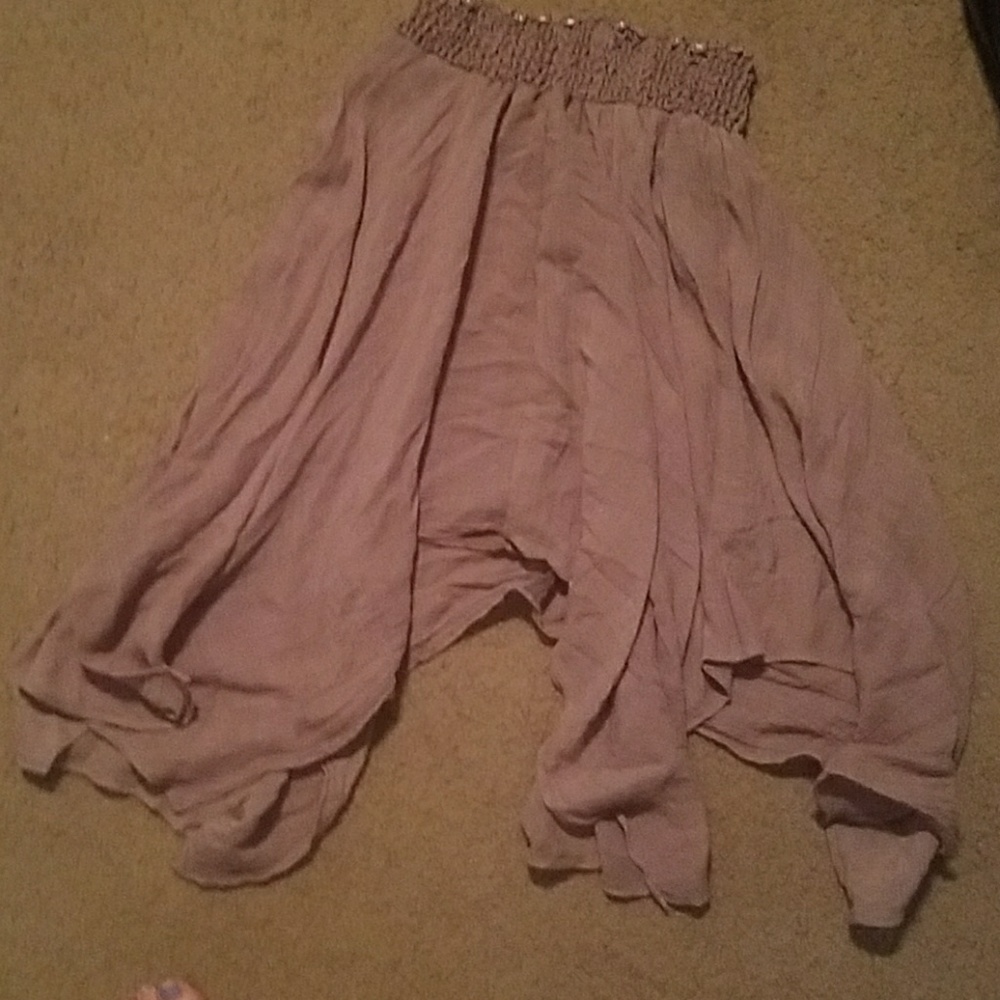 Elastic waist tan skirt