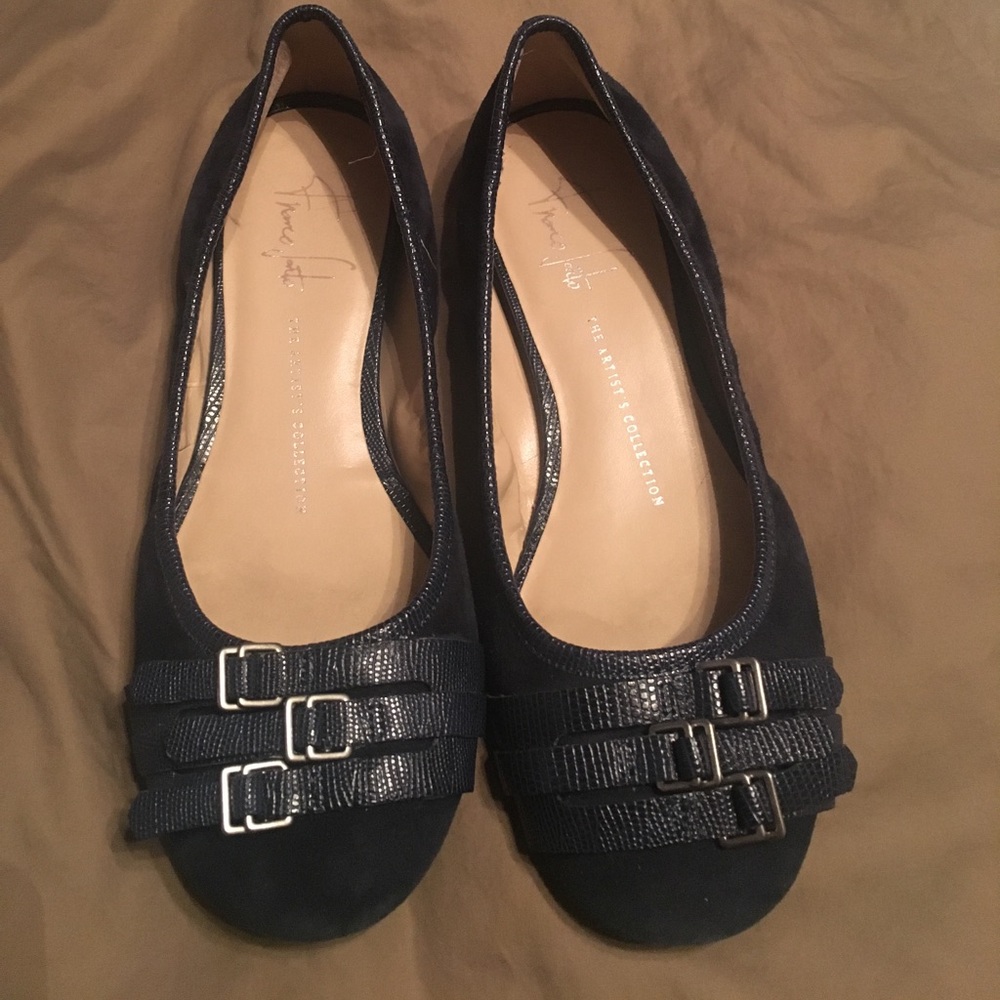 Navy blue flats