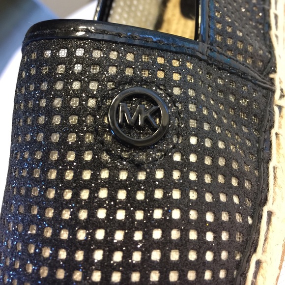 Michael Kors Flats - Picture 4 of 6