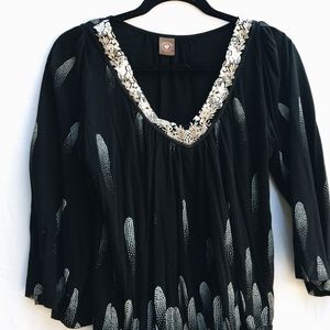 ANTHROPOLOGIE patterned t-shirt