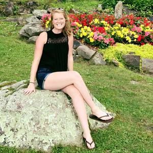 Meet your Posher, Hannah