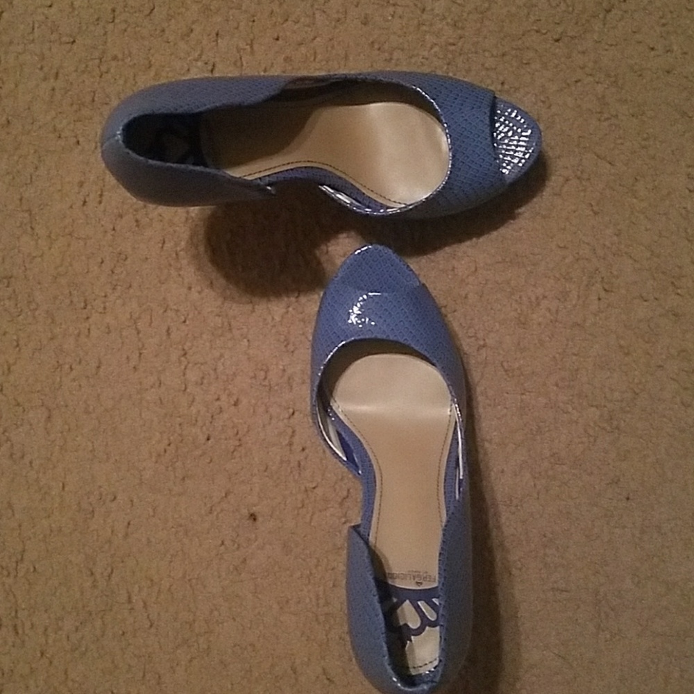Blue heels fergalicious