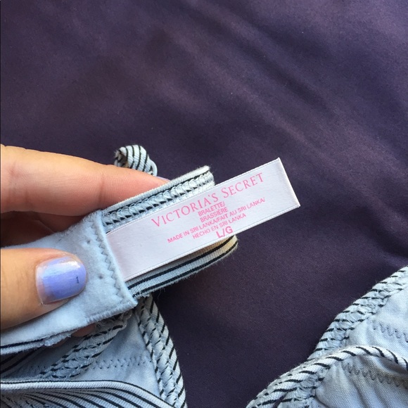 Victoria Secret Ruffle Bell Bralette - Picture 3 of 4