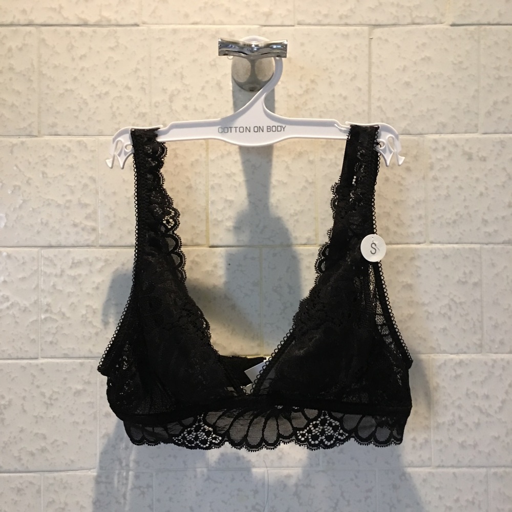 COTTON ON / Black Lace Bralette
