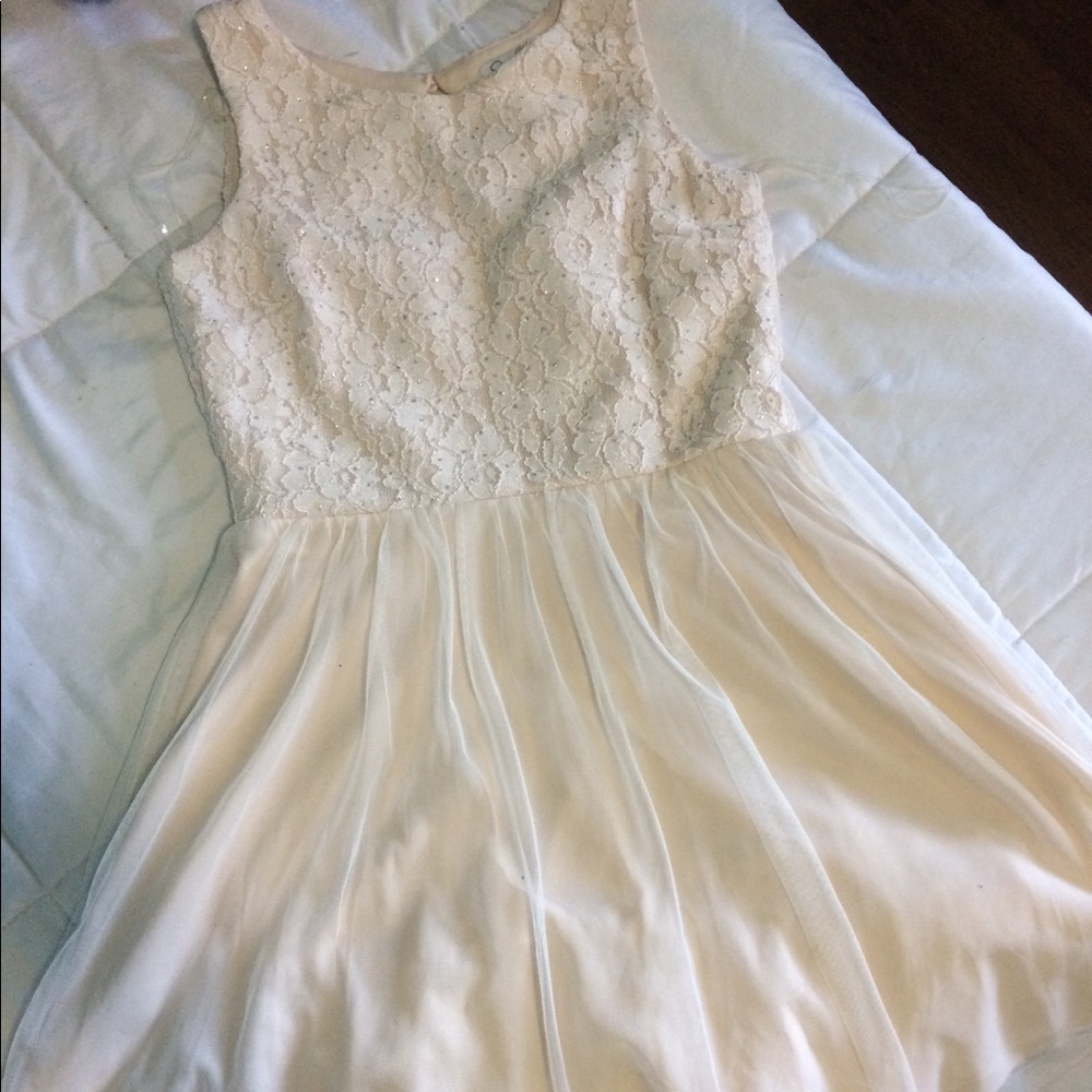 Beautiful Windsor dress 😍