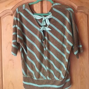 NWOT bowtie back shirt