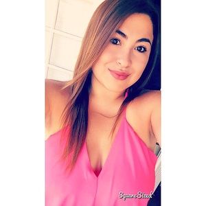 Meet your Posher, Zobeida