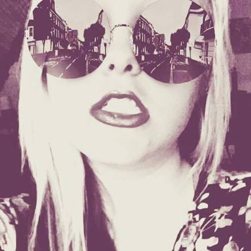 Meet your Posher, Taylor
