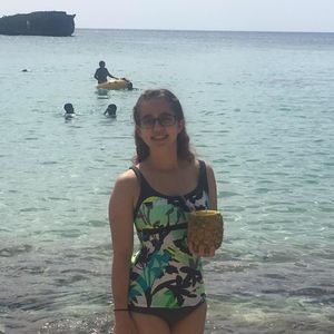 Meet your Posher, Caitlyn