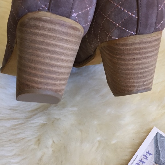 Mi.iM Lavender Ankle Booties - Picture 6 of 8