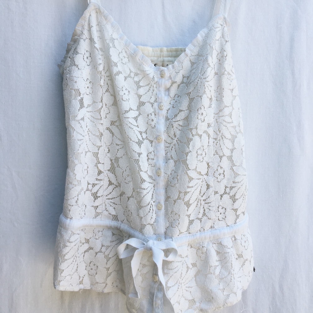 HOLLISTER lace blouse