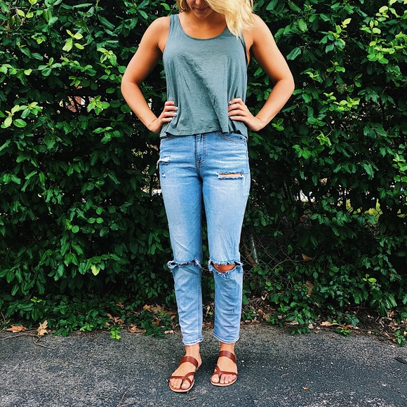 H&M Tops - Green flowy tank