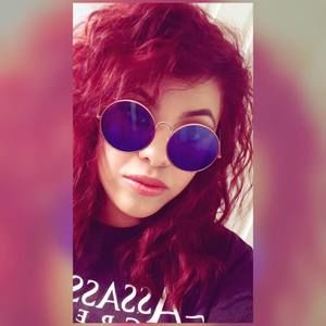 Meet your Posher, Dania