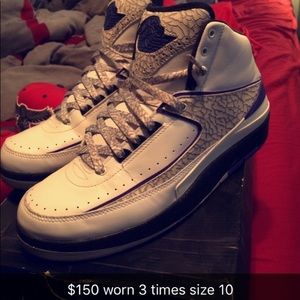 Jordan Retro 2s size 10 worn 3 times