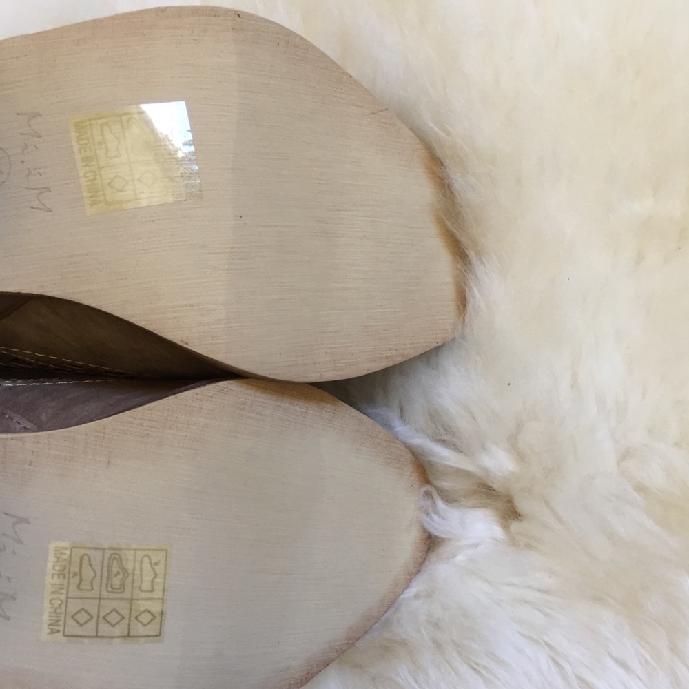 Last One- Size 6.5 Mi.iM Light Brown Ankle Booties - Picture 7 of 7