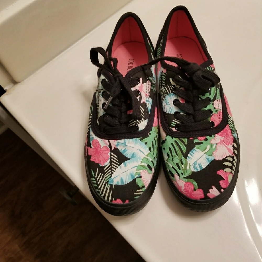 Tropical Canvas Style Sneakers