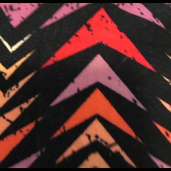 Lularoe arrow print Irma - Picture 3 of 3
