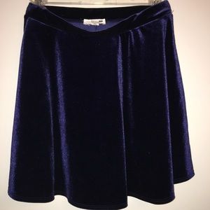Blue velvet skirt