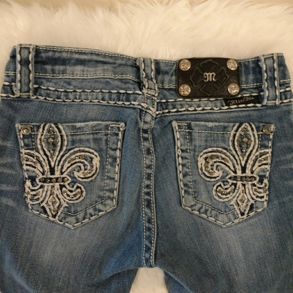 Girls size 14 in euc miss me skinny jeans