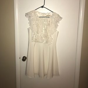 Brand NEW White Lace Cap Sleeve Dress