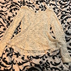 Long sleeve floral laced shirt S