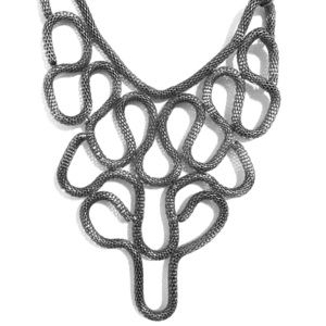 Chain necklace.
