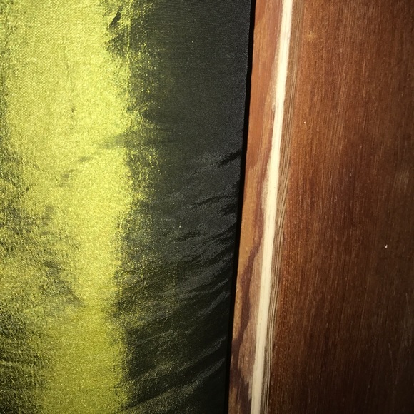 Shimmering Embroidered Emerald Silk Kimono Wrap - Picture 6 of 8