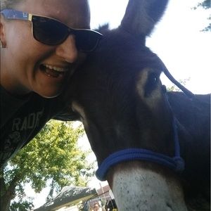 Meet your Posher, Ashleigh