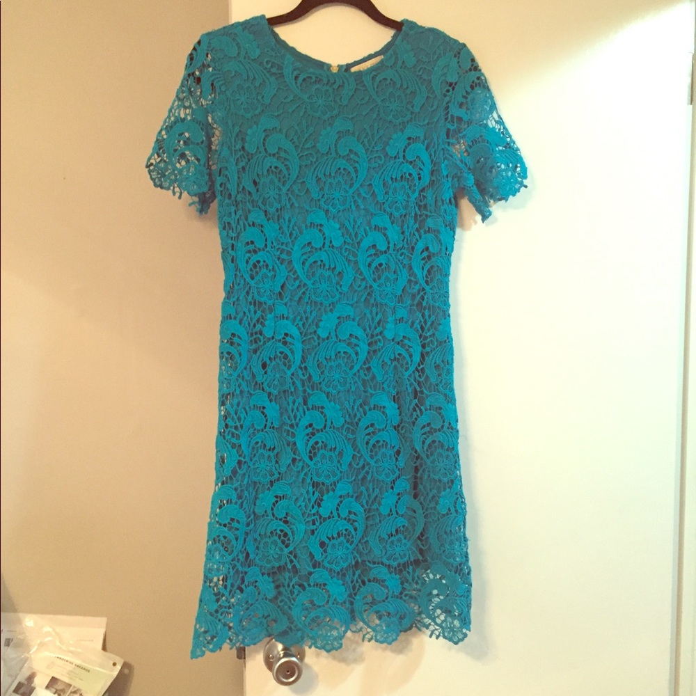 Gorgeous lace dress worn only once, offers welcome