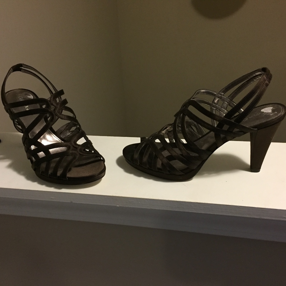 NEW Calvin Klein Kimberly Sandals - Picture 2 of 8