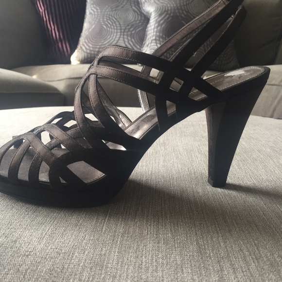 NEW Calvin Klein Kimberly Sandals - Picture 3 of 8