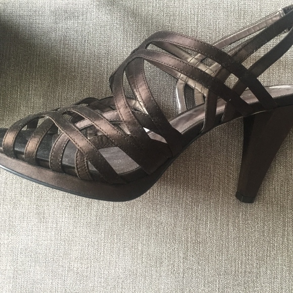 NEW Calvin Klein Kimberly Sandals - Picture 5 of 8