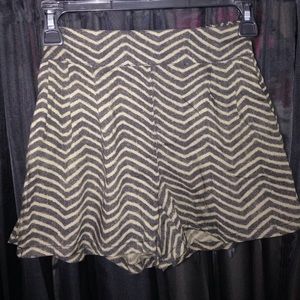 Olive/Black zig zag skort.