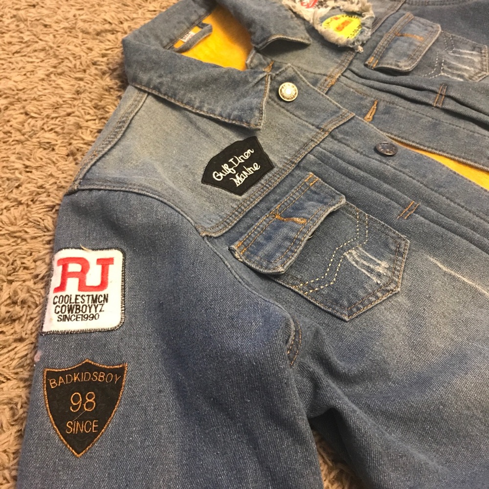 Jean jacket - Picture 2 of 4