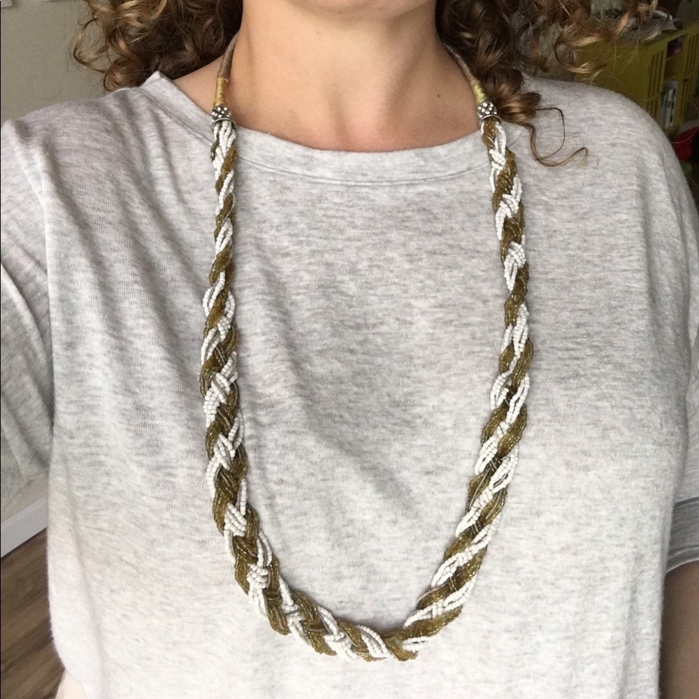 LOFT beaded necklace gold and ivory