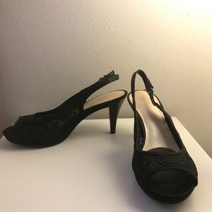 Nine west peep toe heels size 8.5