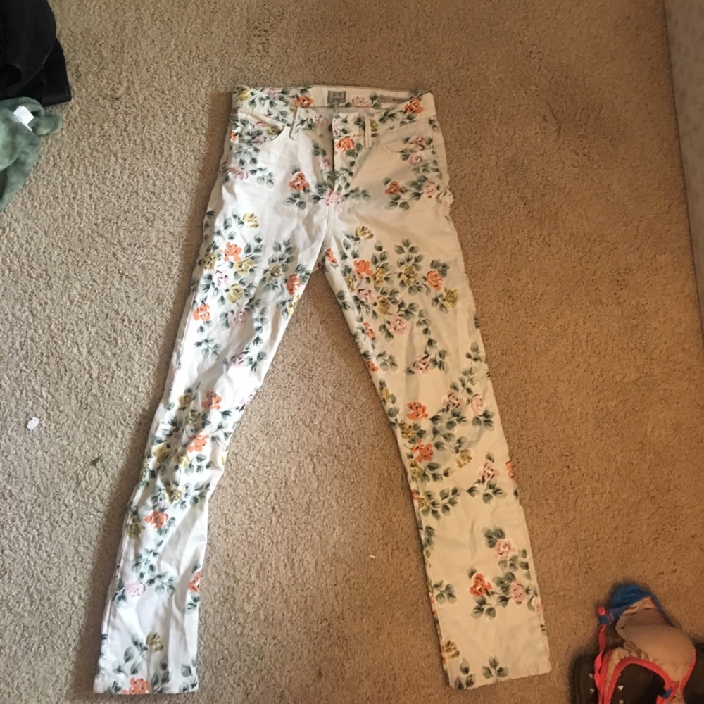 Like new C of H beautiful jeans