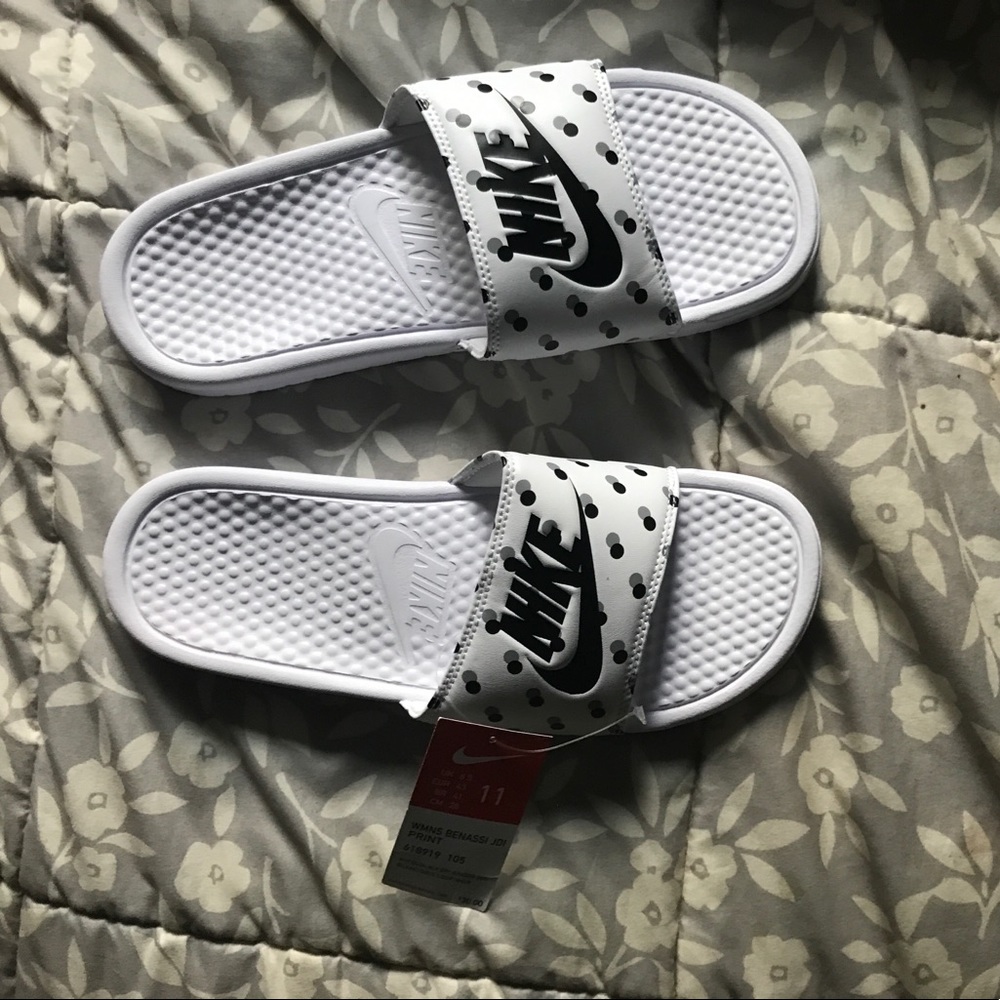 NWT Nike benassi JDI print.   Size 11