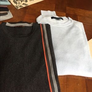 2 men's sweaters