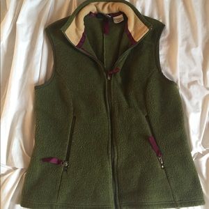 Vintage Patagonia hunter green vest!!!