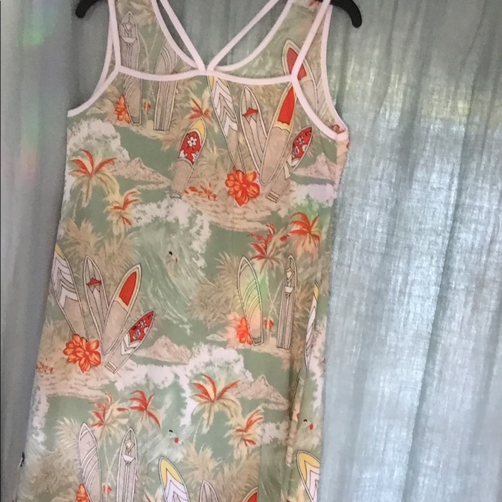 Dress - Picture 2 of 2