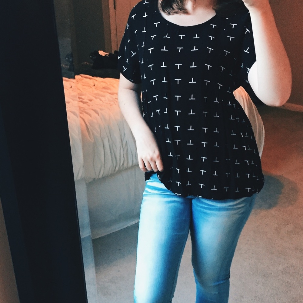 Geometric patterned babydoll blouse