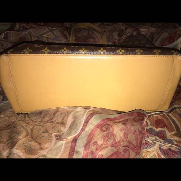 Authentic Louis Vuitton Cabas Alto - Picture 6 of 8