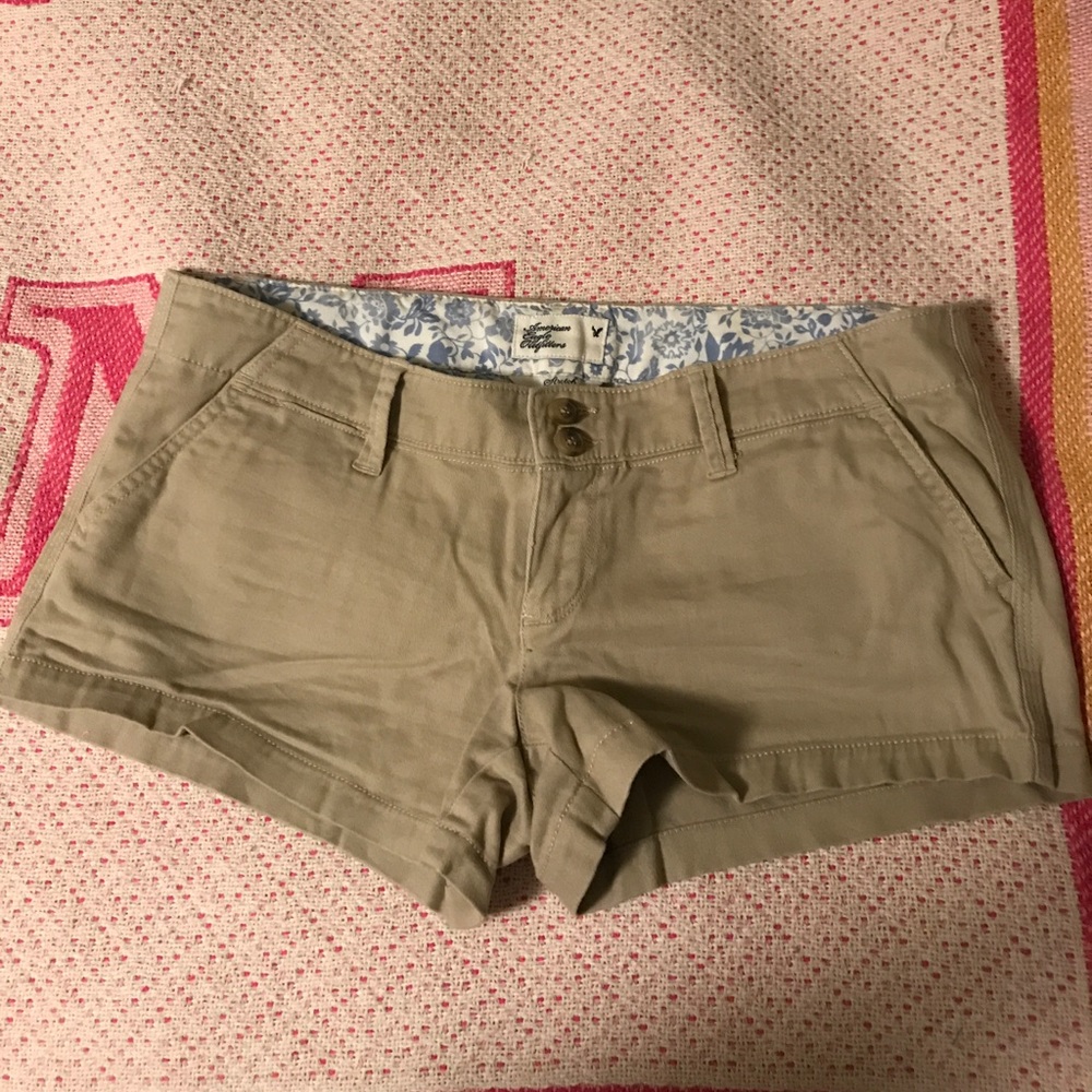 Khaki/ Tan Shorts