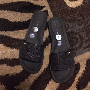 Tommy hilfiger slides size 9
